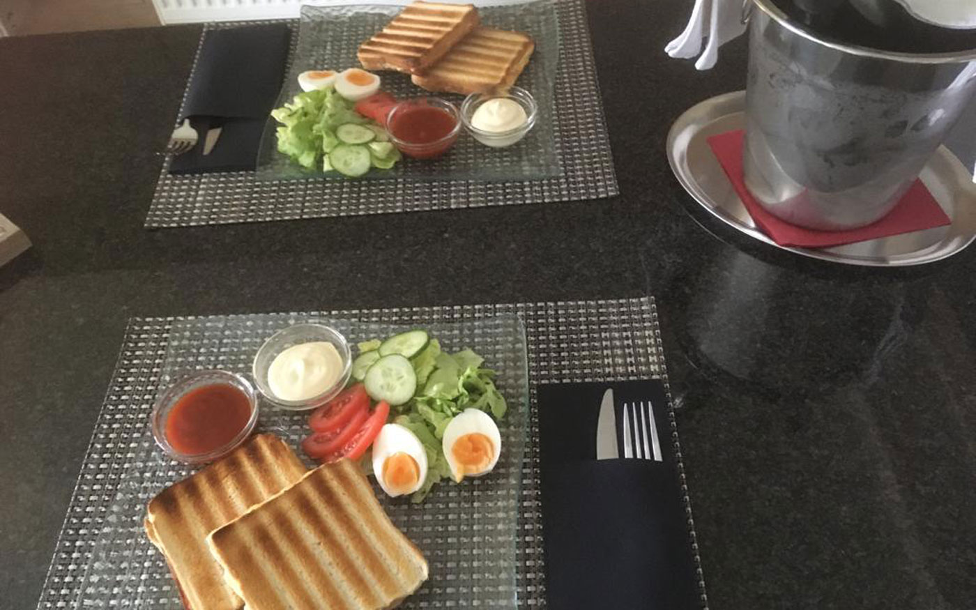Lunch arrangement | B-Relaxed Lunch arrangement | B-Relaxed